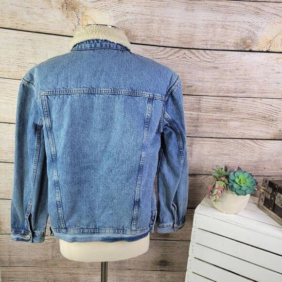 Old Navy Women's Blue Sherpa Lined Collar Button-up Denim Jacket‎ Size Medium - Picture 5 of 8
